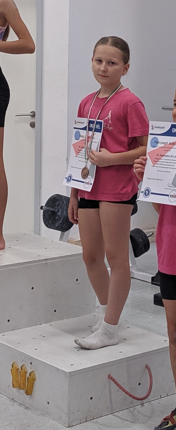 Nagy Laura Lilla sport eredmény.jpg